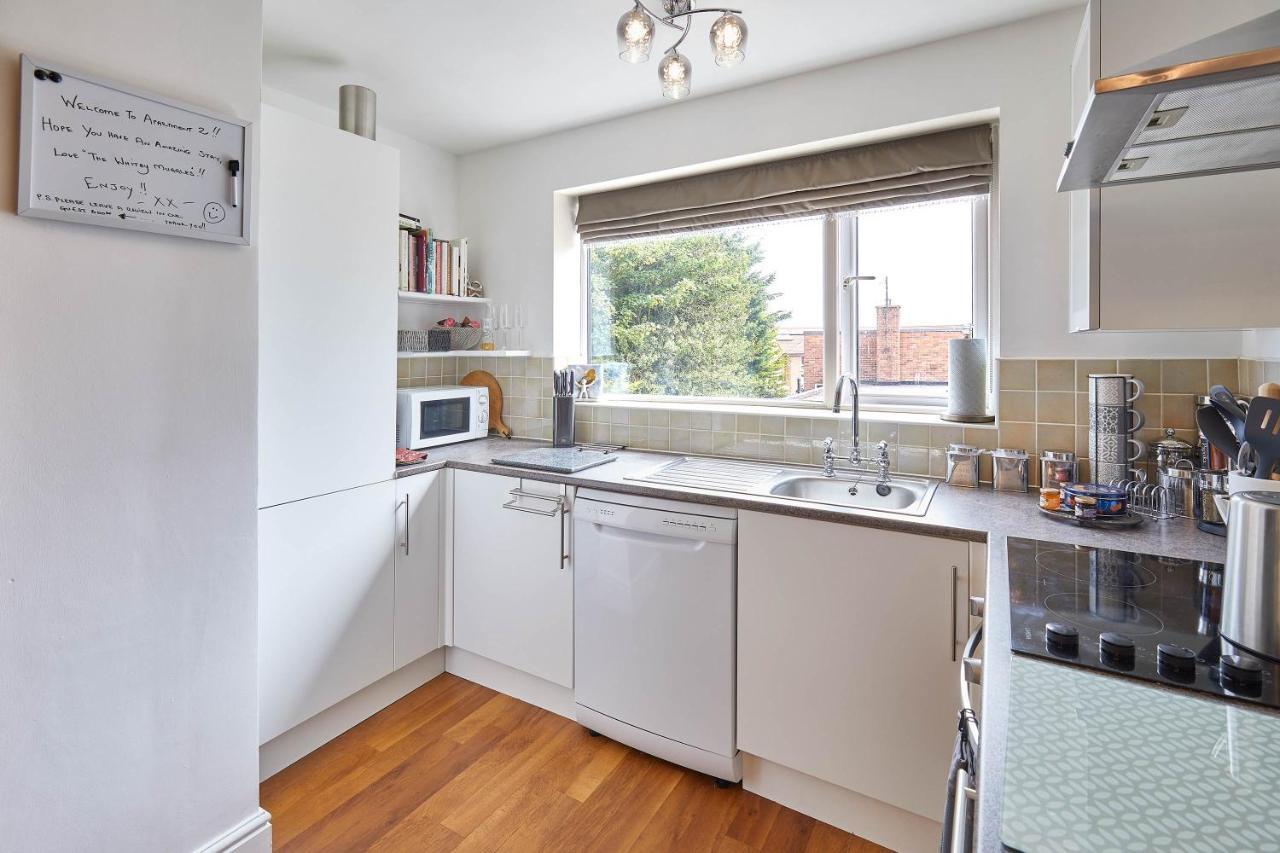 Host & - 2, 15 Prospect Hill Apartment